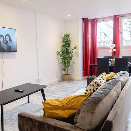 Appartement 2 Bed With Free Parking à Londres Extérieur photo